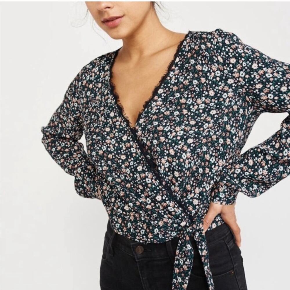 #311 Abercrombie Floral Wrap Long Sleeve Shirt lace trim - Navy Blue - Size M